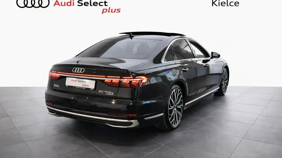 AUDI A8 -