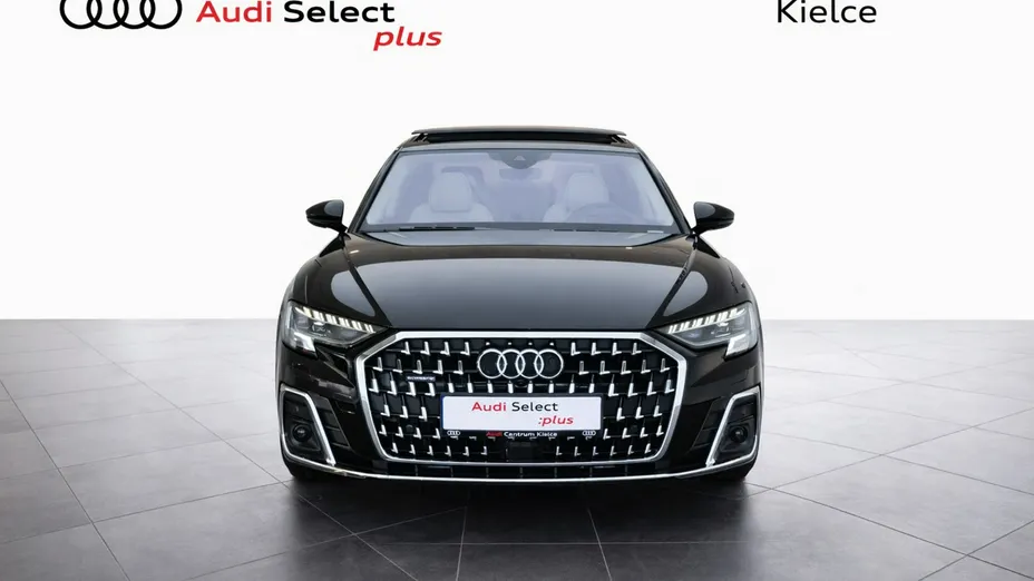 AUDI A8 -