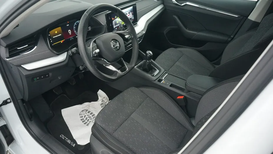 SKODA Octavia -