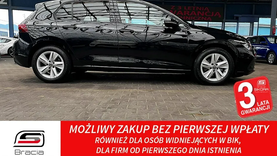 VOLKSWAGEN Golf -