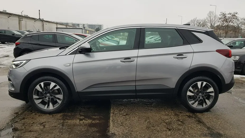 OPEL Grandland X -