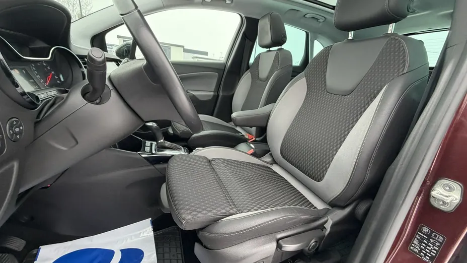 OPEL Crossland X -