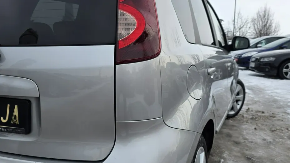 NISSAN Note -