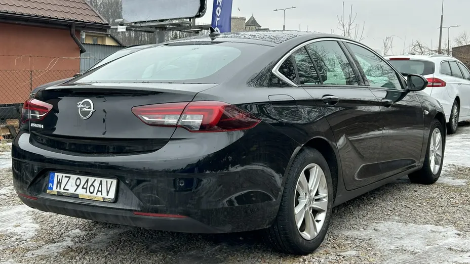 OPEL Insignia -