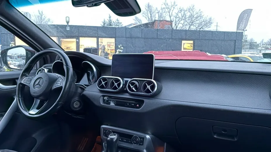 MERCEDES-BENZ Klasa X -