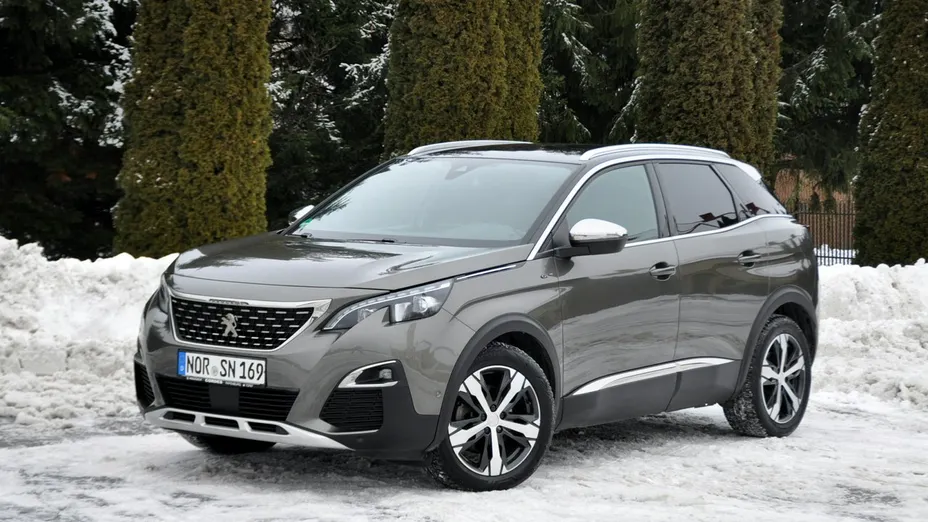PEUGEOT 3008 -