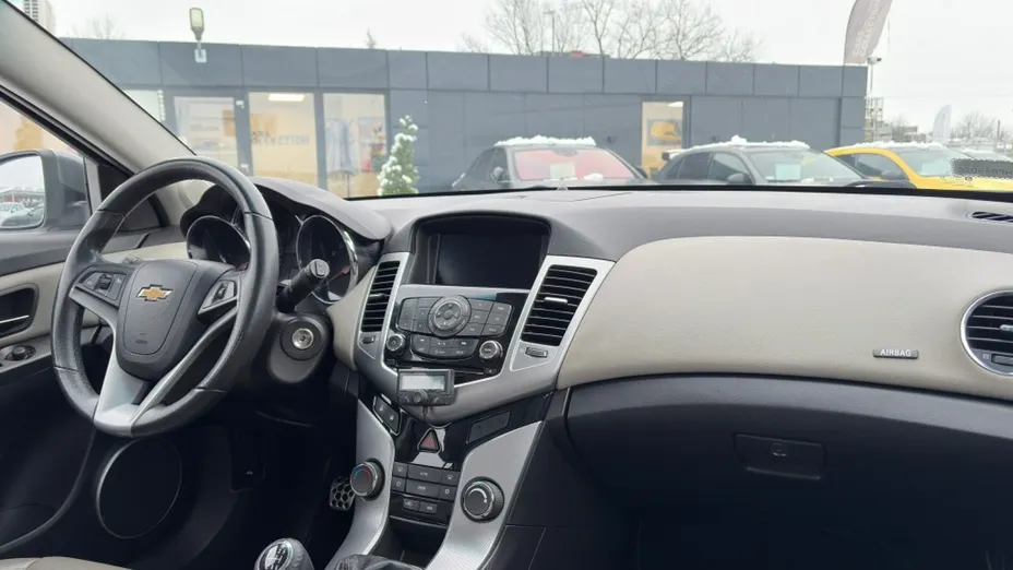 CHEVROLET Cruze -