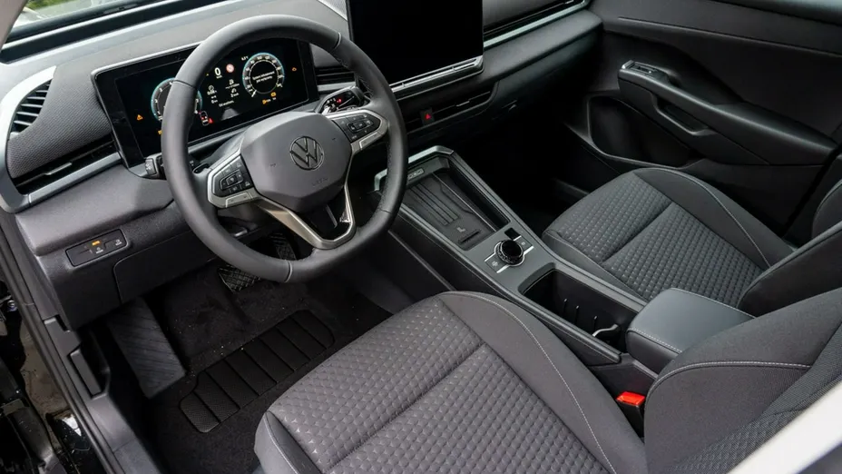 VOLKSWAGEN T-ROC -