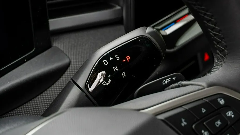 VOLKSWAGEN T-ROC -
