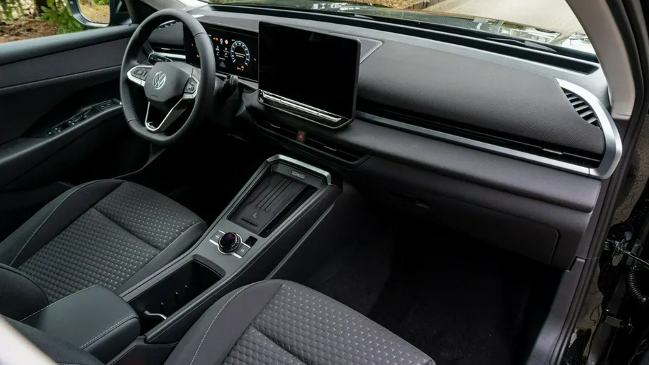 VOLKSWAGEN T-ROC -