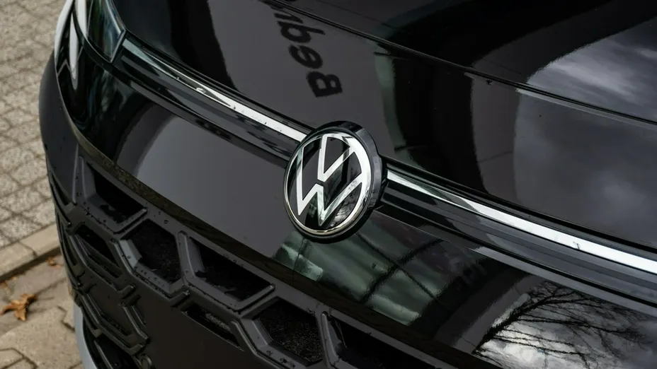 VOLKSWAGEN T-ROC -