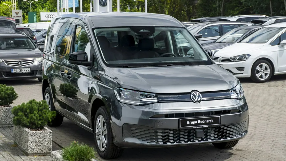 VOLKSWAGEN Caddy -