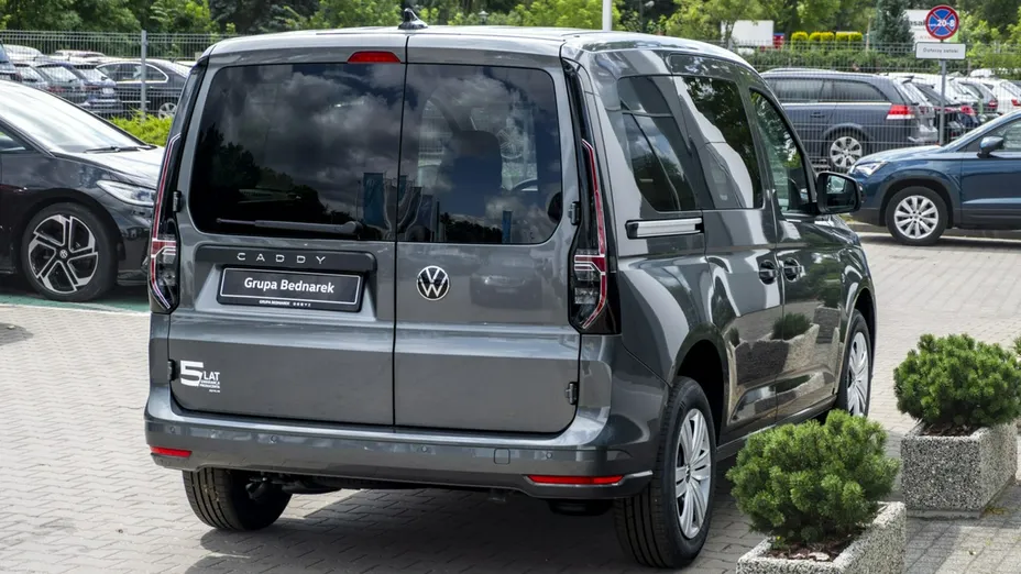 VOLKSWAGEN Caddy -