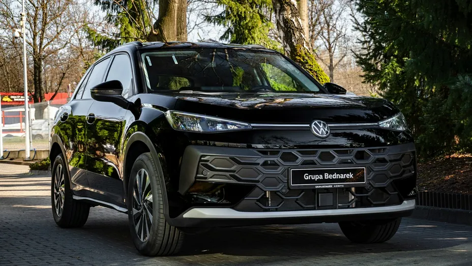 VOLKSWAGEN T-ROC -