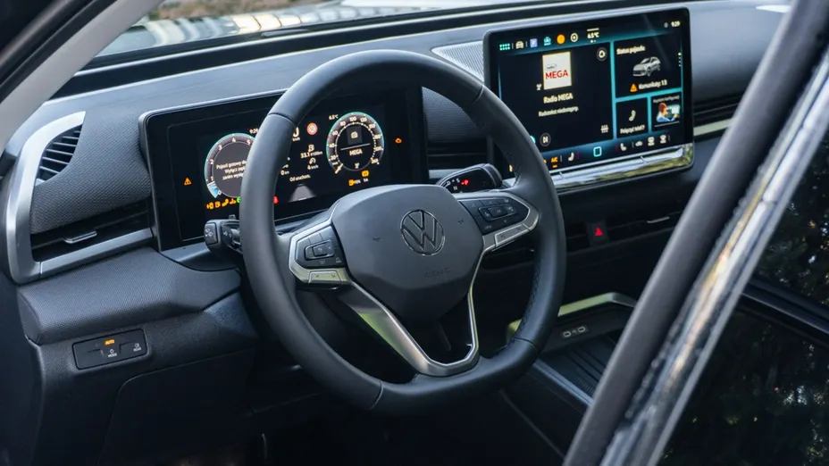 VOLKSWAGEN T-ROC -