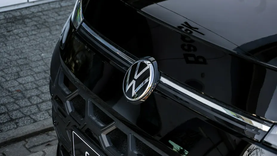 VOLKSWAGEN T-ROC -