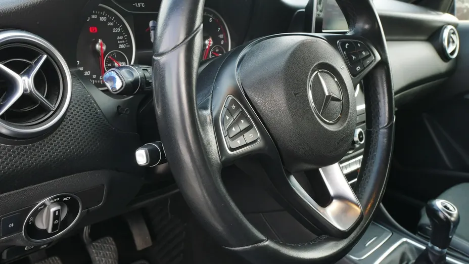 MERCEDES-BENZ A Klasa -