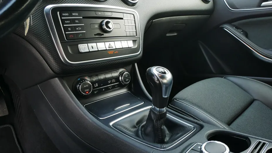 MERCEDES-BENZ A Klasa -
