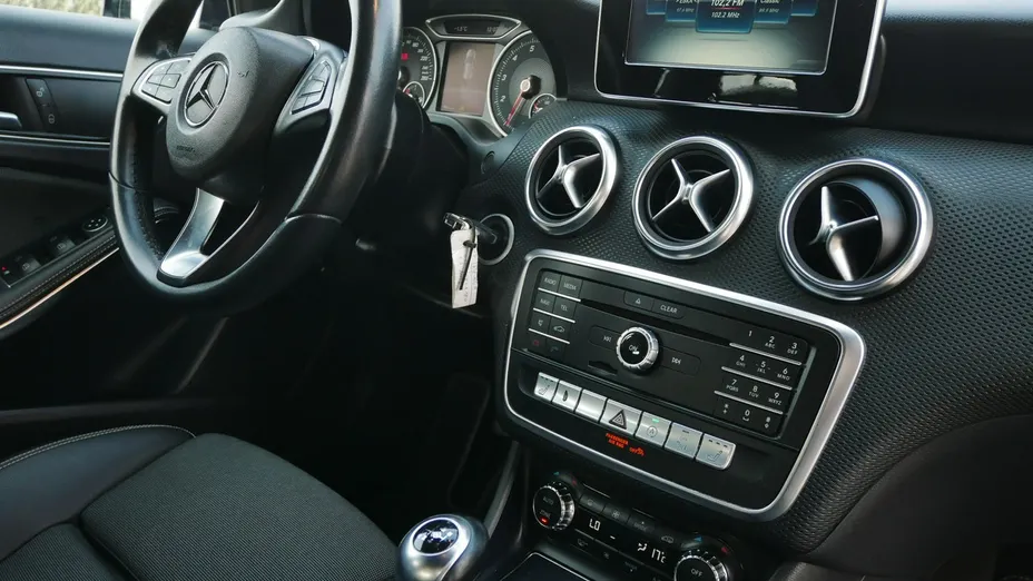 MERCEDES-BENZ A Klasa -