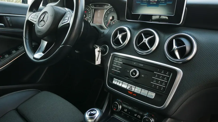 MERCEDES-BENZ A Klasa -
