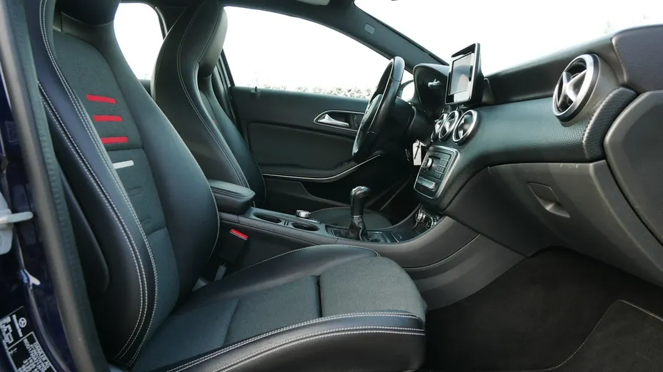 MERCEDES-BENZ A Klasa -