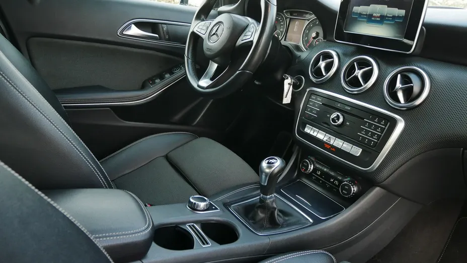 MERCEDES-BENZ A Klasa -