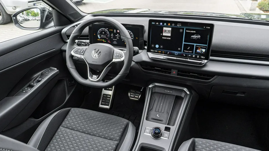 VOLKSWAGEN T-ROC -
