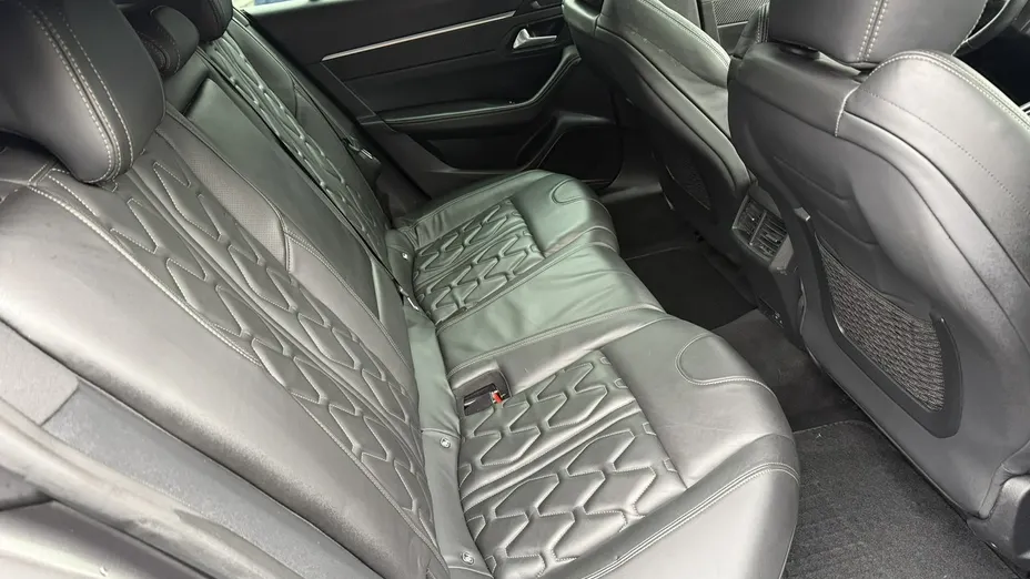 PEUGEOT 508 -