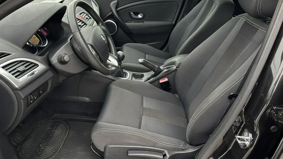 RENAULT Megane -