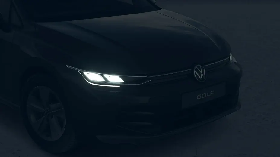 VOLKSWAGEN Golf -