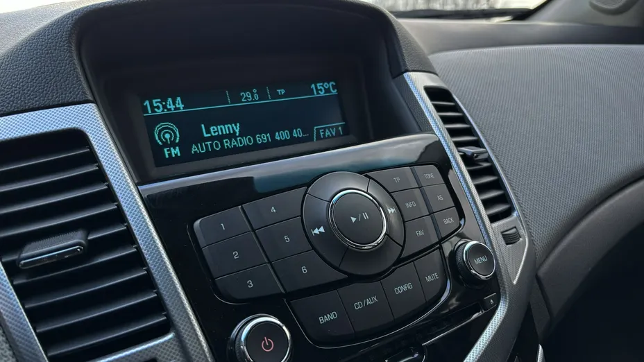 CHEVROLET Cruze -