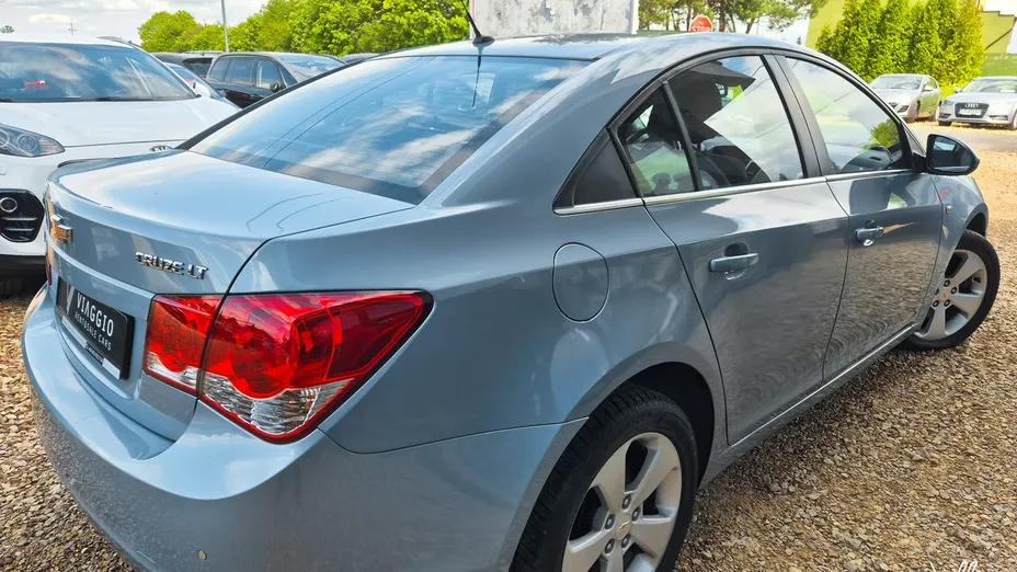 CHEVROLET Cruze -