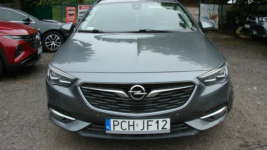 OPEL Insignia -