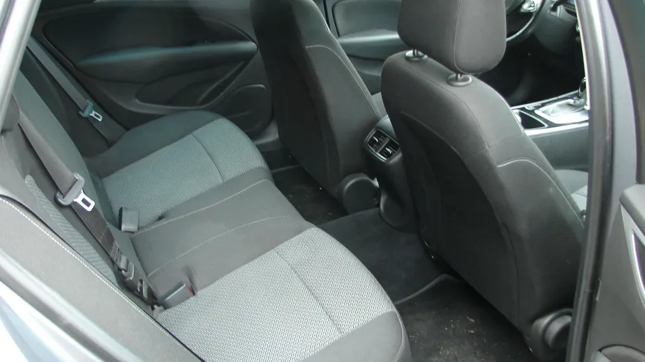 OPEL Insignia -