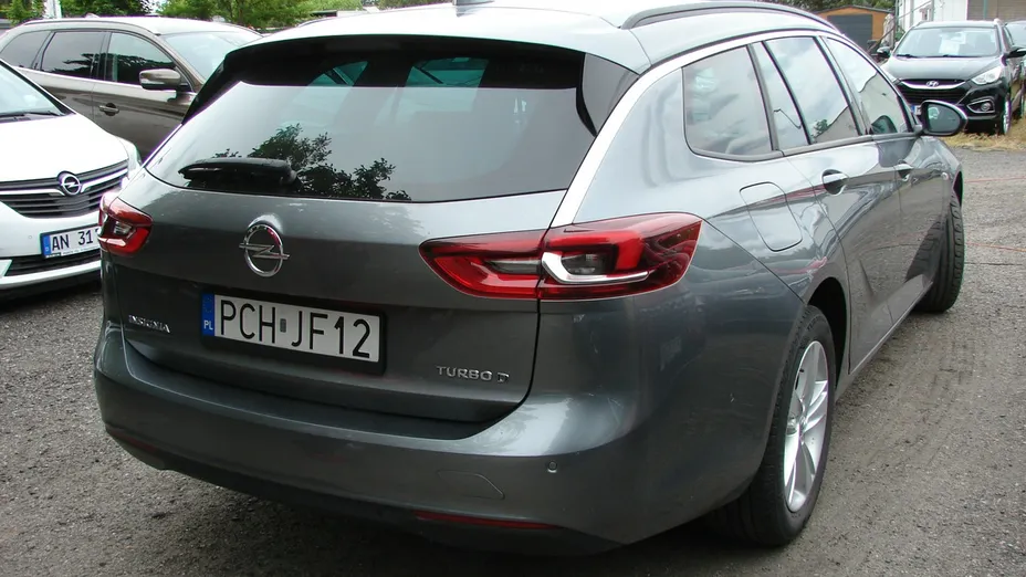 OPEL Insignia -