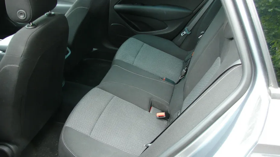 OPEL Insignia -