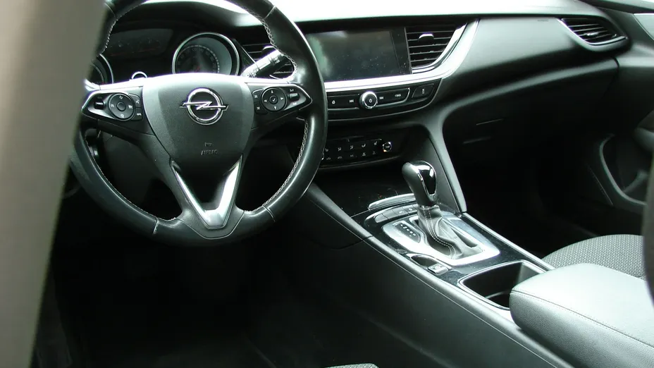 OPEL Insignia -