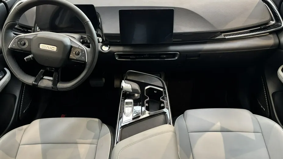 BAIC Beijing 5 -