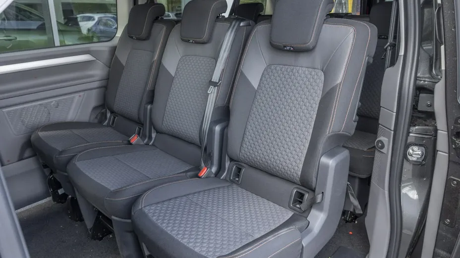 VOLKSWAGEN Caravelle -