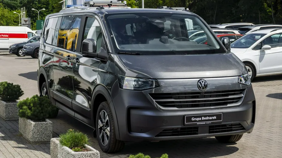VOLKSWAGEN Caravelle -