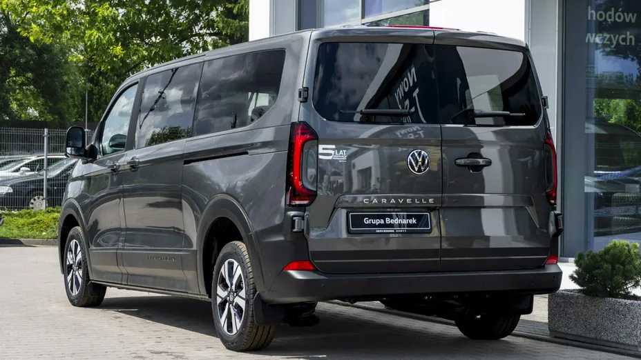 VOLKSWAGEN Caravelle -
