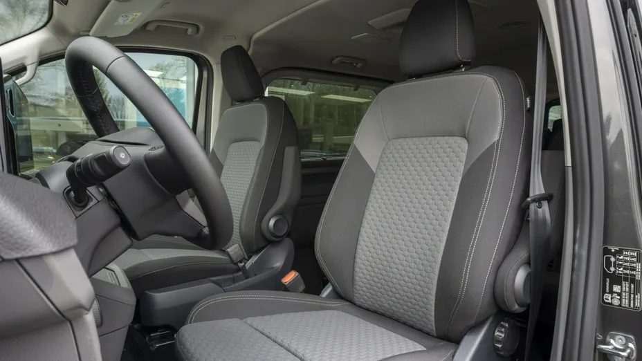 VOLKSWAGEN Caravelle -