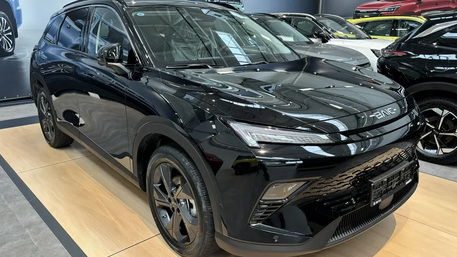 BAIC Beijing 5 -