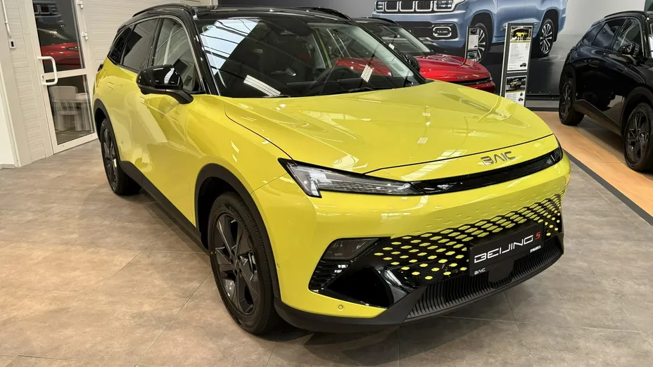BAIC Beijing 5 -