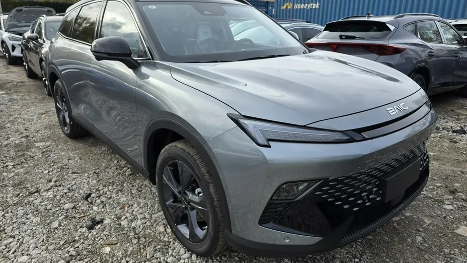 BAIC Beijing 5 -