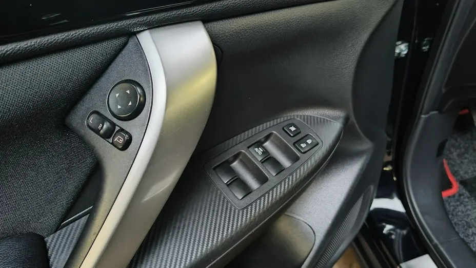 MITSUBISHI Eclipse Cross -