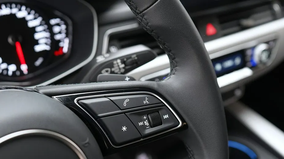 AUDI A4 A4 35 TFSI mHEV S Line S tronic