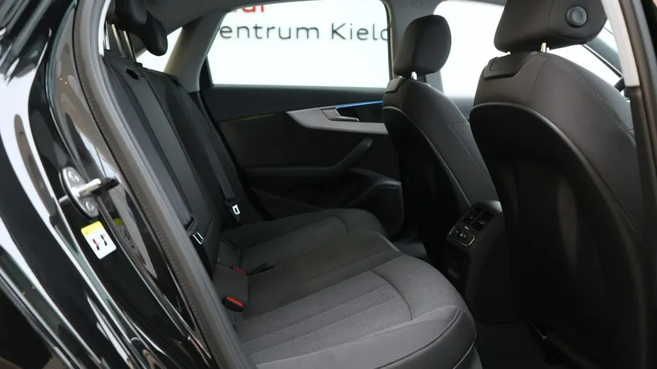 AUDI A4 A4 35 TFSI mHEV S Line S tronic