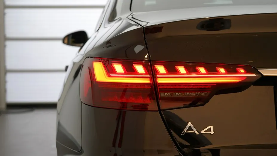 AUDI A4 A4 35 TFSI mHEV S Line S tronic