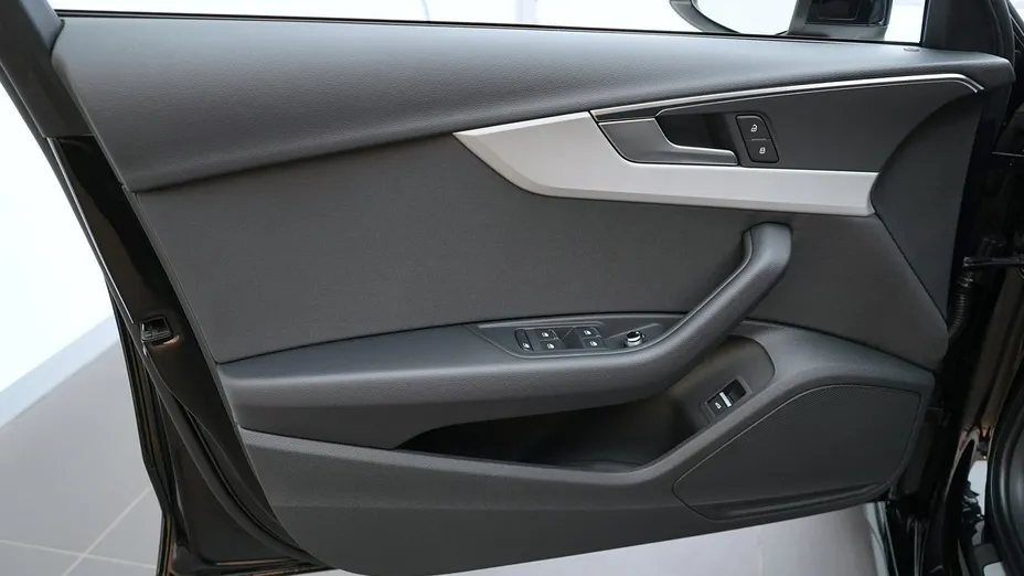 AUDI A4 A4 35 TFSI mHEV S Line S tronic